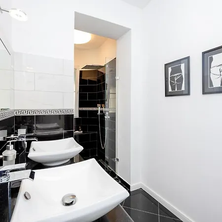 Awesome In With Kitchen Сплит